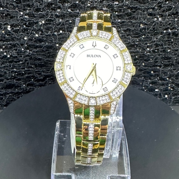 Women's NWT Bulova Mother-of-Pearl Faced w/Diamonds & Crystal Bezel & Gold Band - Picture 2 of 5